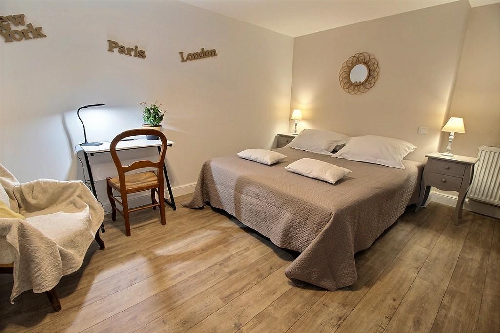 Logis Du Lievre D'Or Bed & Breakfast Montbazon Exterior photo