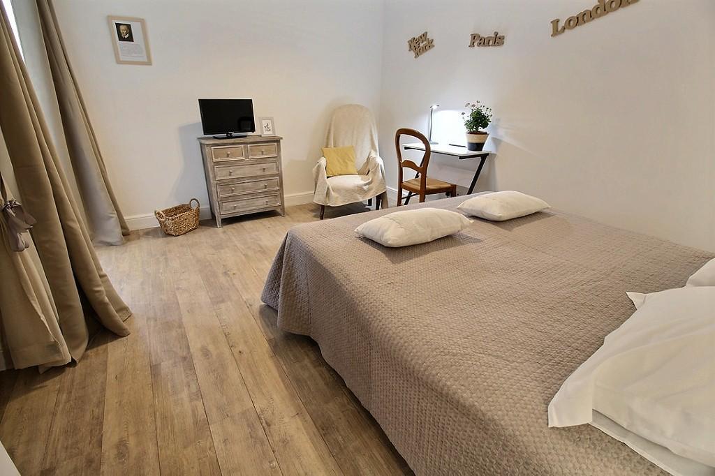 Logis Du Lievre D'Or Bed & Breakfast Montbazon Exterior photo