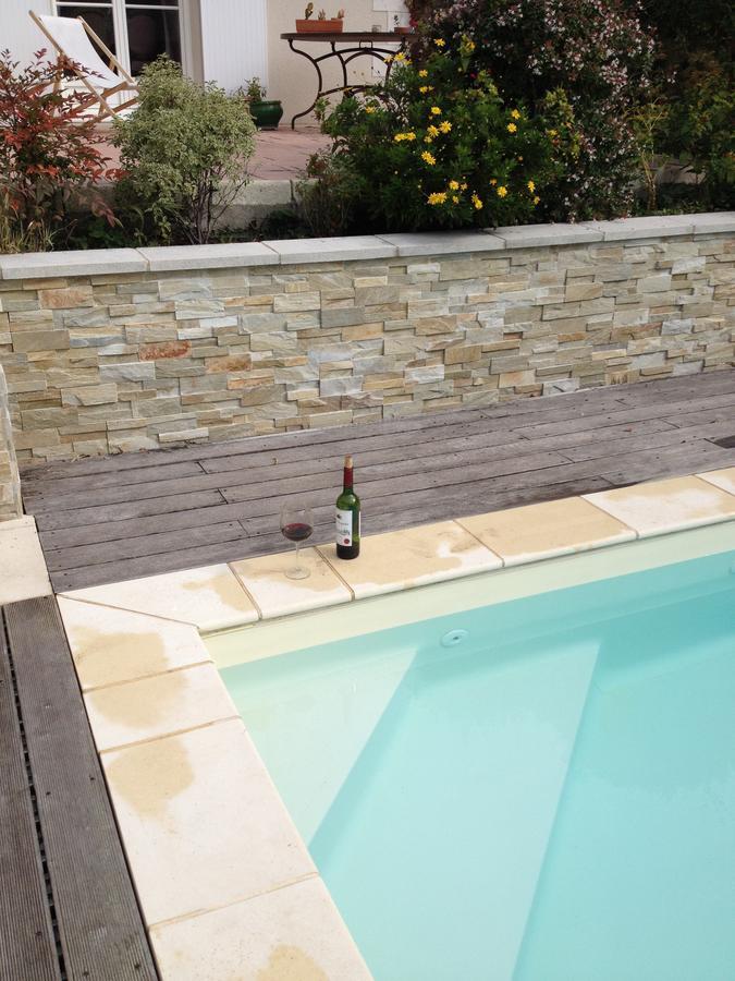 Logis Du Lievre D'Or Bed & Breakfast Montbazon Exterior photo